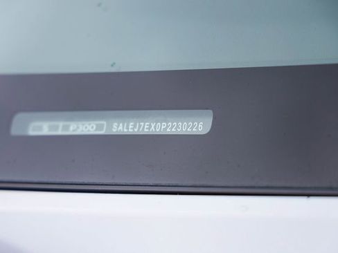 Used 2023 Land Rover Defender 110 S image 27