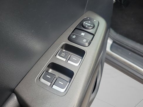 Used 2022 Kia Sportage LX image 18