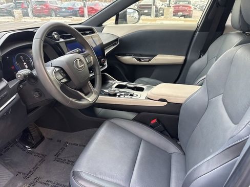 Used 2023 Lexus RZ 450e Premium w/ Technology Package image 10