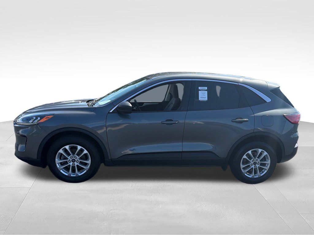 Used 2022 Ford Escape SE w/ Convenience Package AWD/4WD image 3