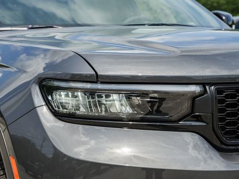 New 2025 Jeep Grand Cherokee L Limited w/ Luxury Tech Group II image 13