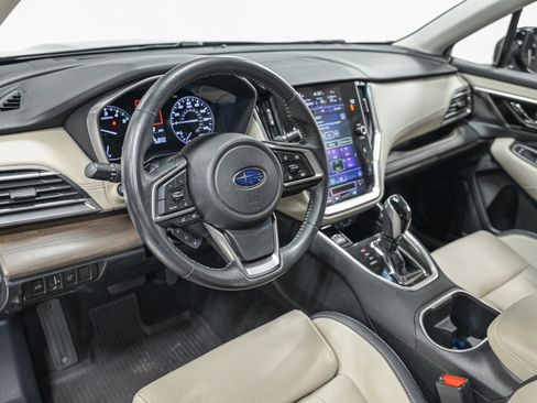 Used 2020 Subaru Outback Limited image 15