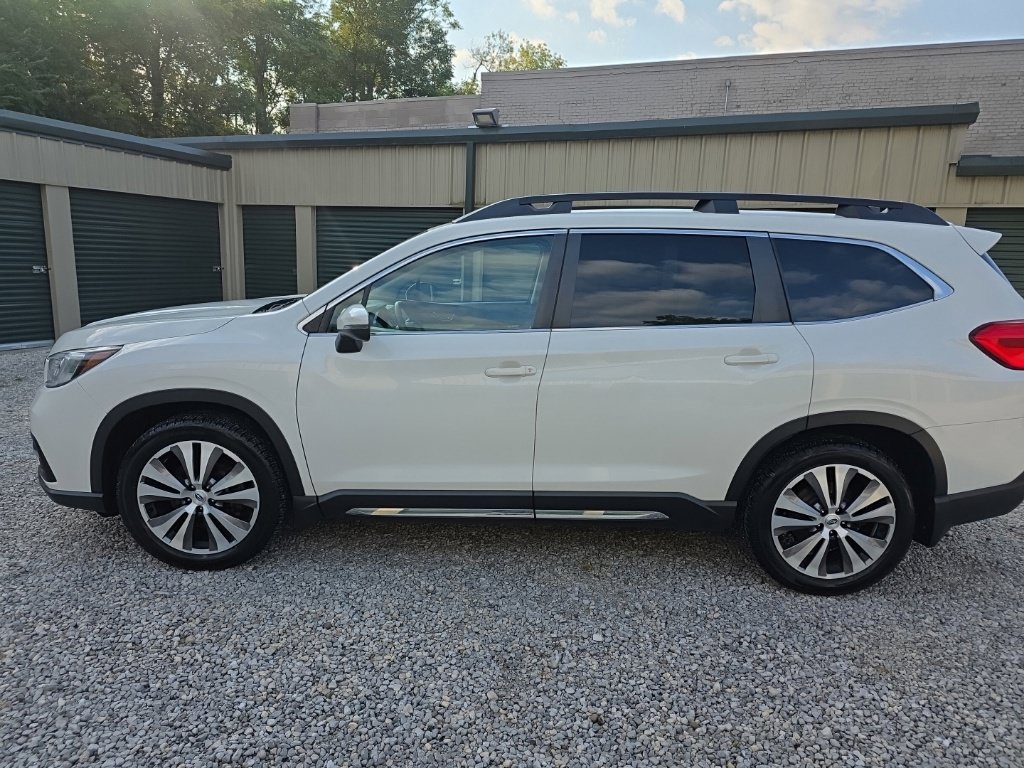 Used 2022 Subaru Ascent Limited w/ Technology Package AWD/4WD image 2