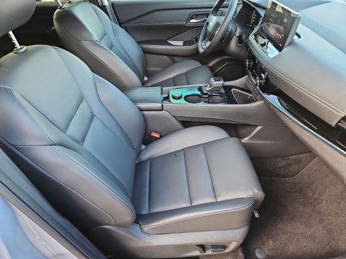 Certified 2025 Nissan Rogue SL image 22