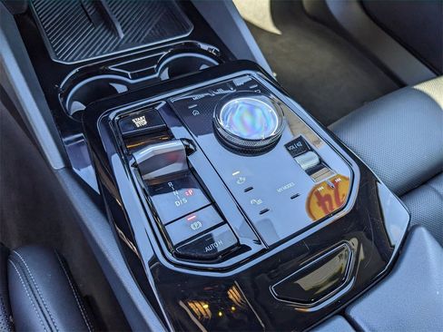 Used 2024 BMW 530i image 26