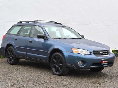 Used 2006 Subaru Outback 2.5i w/ Popular Equipment Group 1B AWD/4WD image 1