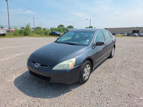 Used 2005 Honda Accord LX image 3