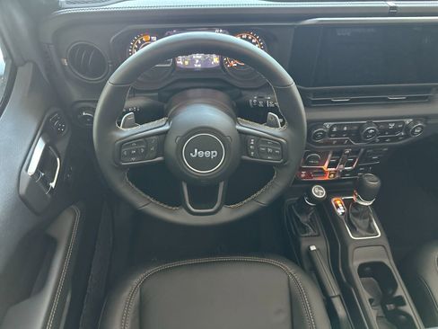 New 2025 Jeep Wrangler Unlimited Rubicon 392 image 13