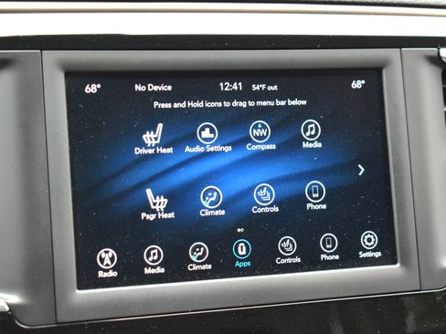 Used 2018 Chrysler Pacifica Touring-L FWD image 60