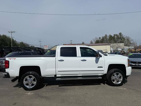 Used 2017 Chevrolet Silverado 2500 High Country w/ Duramax Plus Package image 17