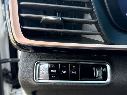 Used 2024 Buick Envision Sport Touring image 17