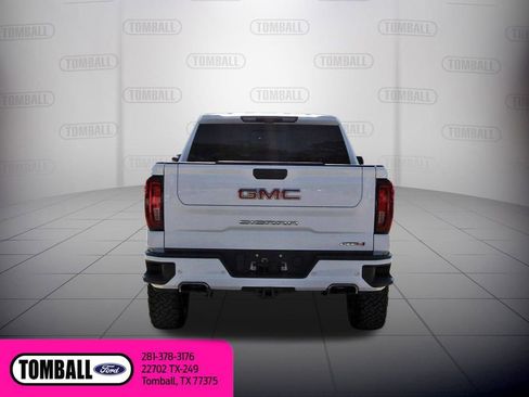 Used 2022 GMC Sierra 1500 AT4 w/ AT4 Premium Package AWD/4WD image 6