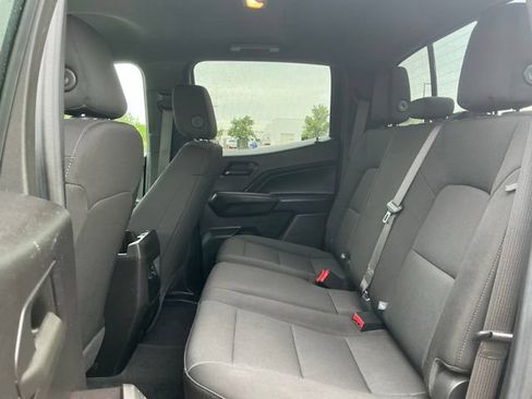 Used 2023 Chevrolet Colorado Trail Boss w/ Technology Package AWD/4WD image 33