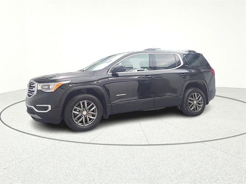 Used 2018 GMC Acadia SLT image 3