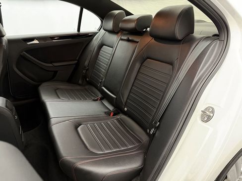 Used 2016 Volkswagen Jetta GLI SEL image 19