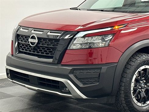 Used 2024 Nissan Pathfinder Rock Creek image 2