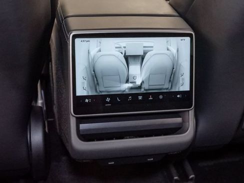 Used 2026 Tesla Model Y AWD image 22