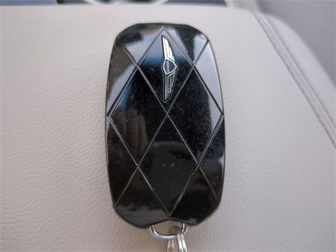 Certified 2025 Genesis G70 2.5T image 27