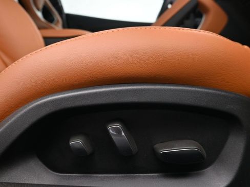 Used 2016 Chevrolet Corvette Z06 w/ 3LZ Preferred Equipment Group image 11