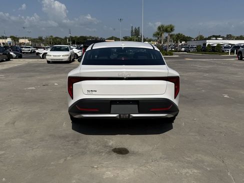 New 2026 Kia K4 FWD image 5