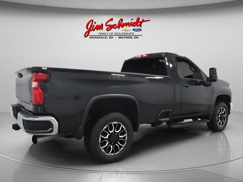 Used 2024 Chevrolet Silverado 3500 LT w/ Convenience Package AWD/4WD image 4
