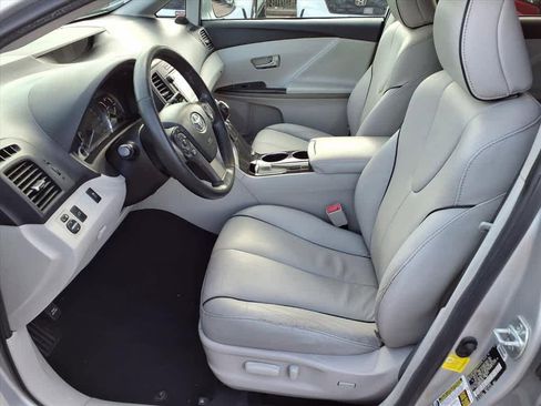 Used 2013 Toyota Venza Limited image 15