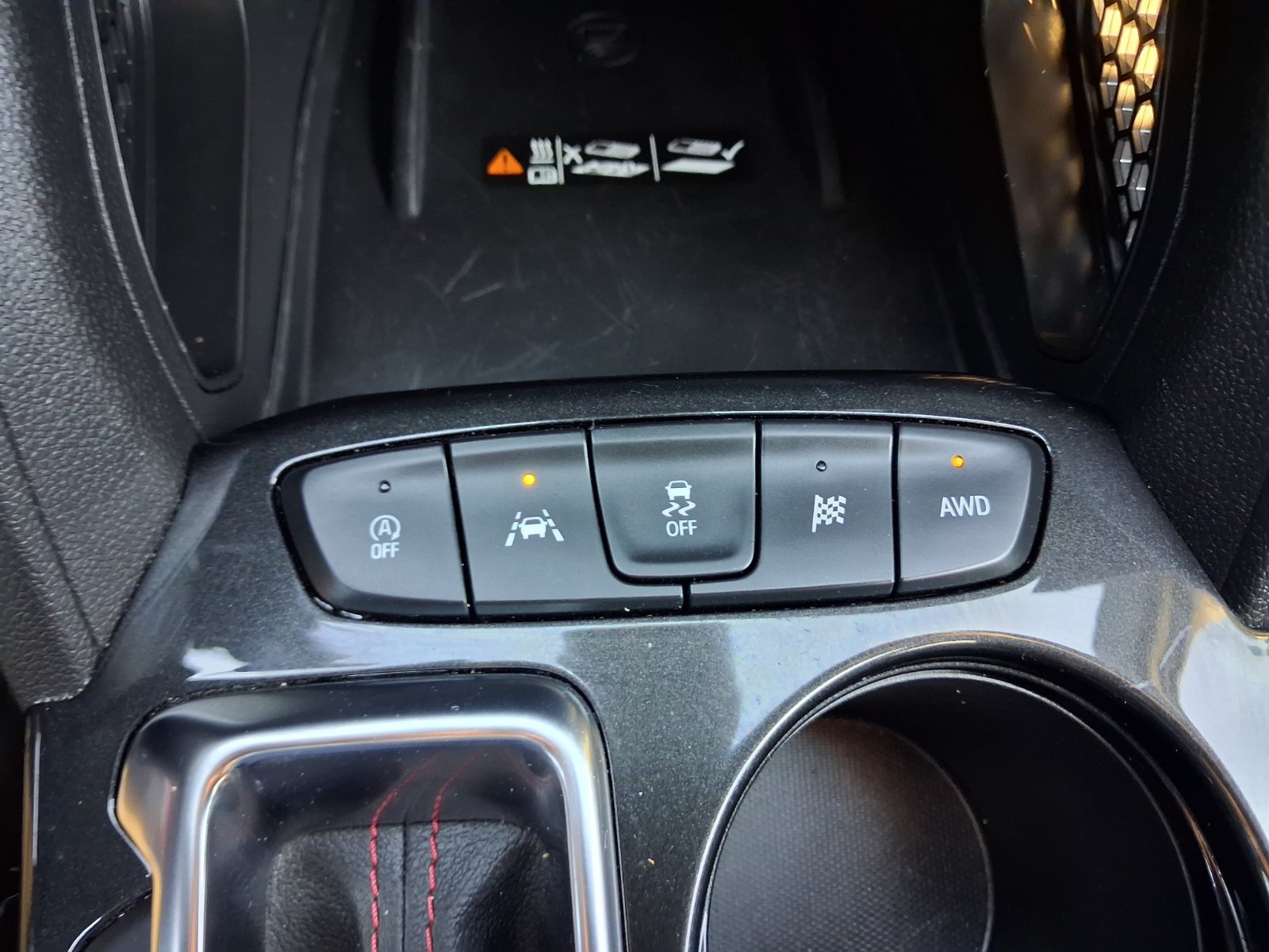 Used 2025 Chevrolet TrailBlazer RS w/ Convenience Package AWD/4WD image 21
