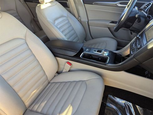 Used 2019 Ford Fusion SEL image 8