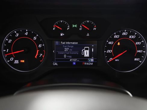 Used 2021 Chevrolet Camaro LT RWD image 16