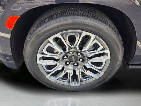 Certified 2024 GMC Yukon Denali Ultimate AWD/4WD image 9