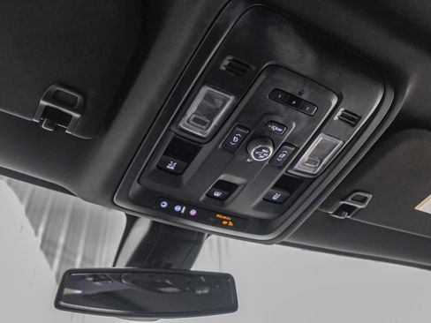Used 2021 GMC Yukon AT4 w/ Rear Media and Nav Package AWD/4WD image 23