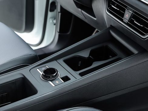 New 2026 Volkswagen Tiguan SE R-Line FWD image 73