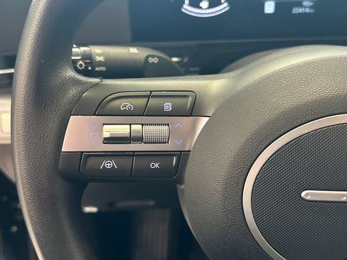 Used 2025 Hyundai Kona SE AWD/4WD image 30