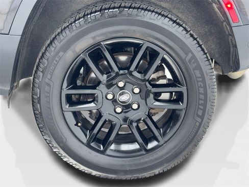 Used 2024 Land Rover Defender 90 S image 51