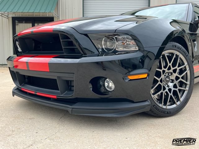 Used 2013 Ford Mustang Shelby GT500 RWD image 40