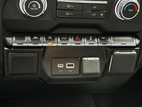 Used 2022 Chevrolet Silverado 1500 Custom w/ Rally Edition image 30