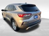 Used 2021 Ford Escape SE image 4