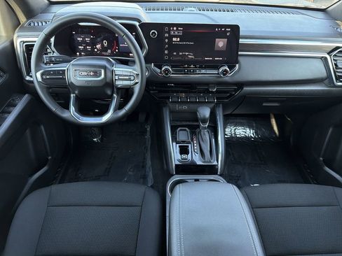 Used 2025 GMC Canyon Elevation image 2