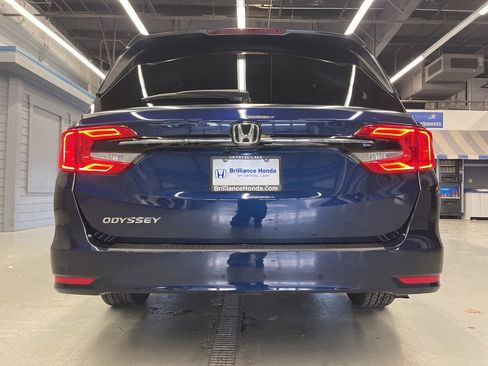 Used 2023 Honda Odyssey EX-L image 6
