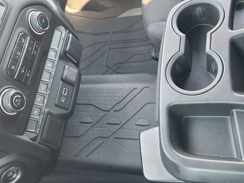 Used 2022 Chevrolet Silverado 1500 Custom image 23