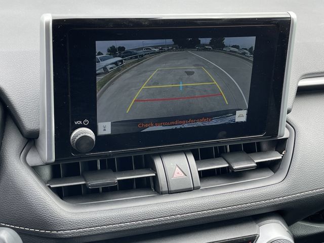 Used 2025 Toyota RAV4 LE AWD/4WD image 18