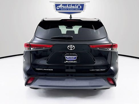 Used 2020 Toyota Highlander Limited image 6