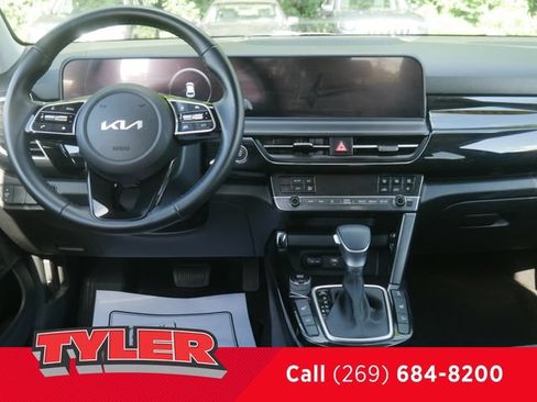 Used 2024 Kia Seltos S AWD/4WD image 40