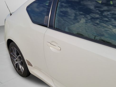 Used 2015 Scion tC FWD image 20