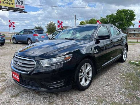 Used 2015 Ford Taurus SEL w/ Equipment Group 201A image 4