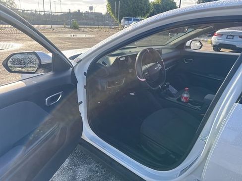 Certified 2025 Kia K4 LXS image 15