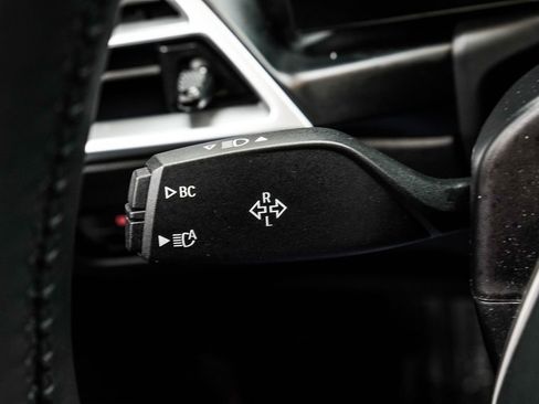 Used 2025 BMW 330i xDrive Sedan AWD/4WD image 40