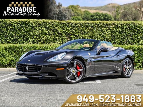 Used 2014 Ferrari California RWD image 1