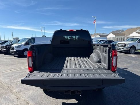 Used 2020 Ford F350 Platinum w/ FX4 Off-Road Package AWD/4WD image 52