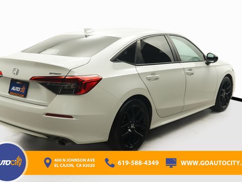 Used 2023 Honda Civic Sport image 6